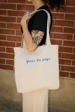 Charger l'image dans la galerie, Tote bag crème - Gens du pays par Mercedes Morin
